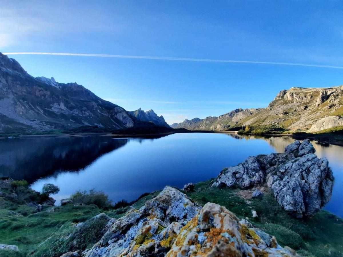 Apartamentos Rurales La Laguna Somiedo Valle de Lago Zewnętrze zdjęcie