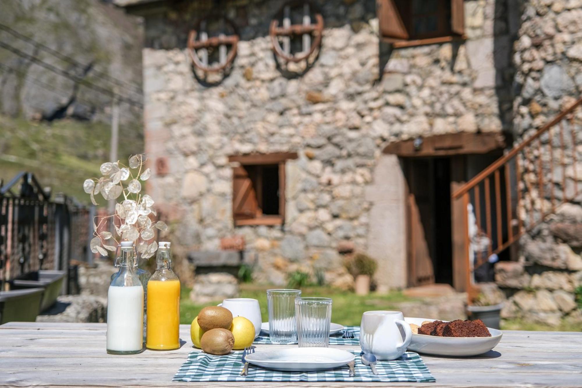 Apartamentos Rurales La Laguna Somiedo Valle de Lago Zewnętrze zdjęcie