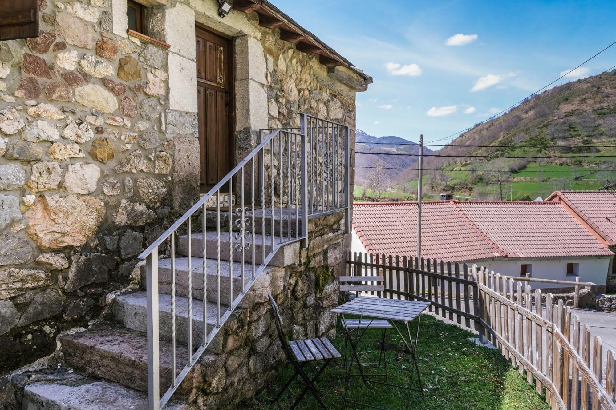Apartamentos Rurales La Laguna Somiedo Valle de Lago Zewnętrze zdjęcie
